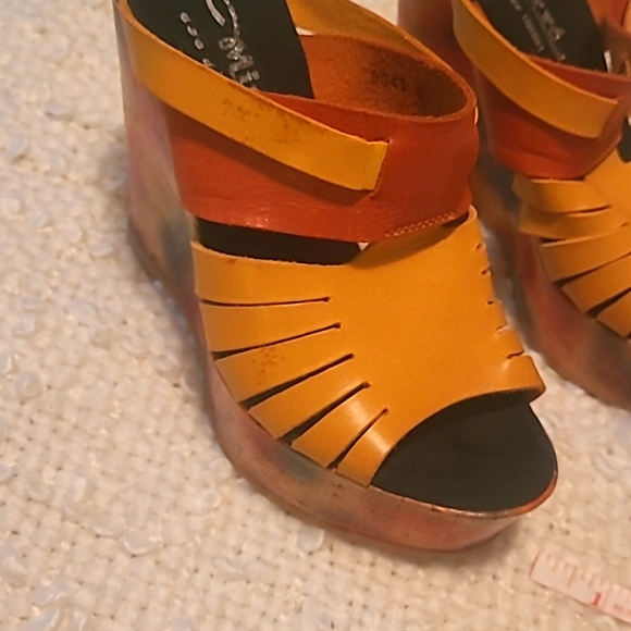⭐ $5 ⭐ Y2K Platform Wedge Sandals Size 37 (fits 6 too) - Picture 9 of 10
